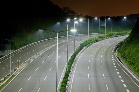 Autopista de Nueva York cambiar a iluminación LED