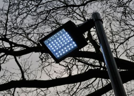 Luces de la calle LED impacto en el mercado tradicional de la calle