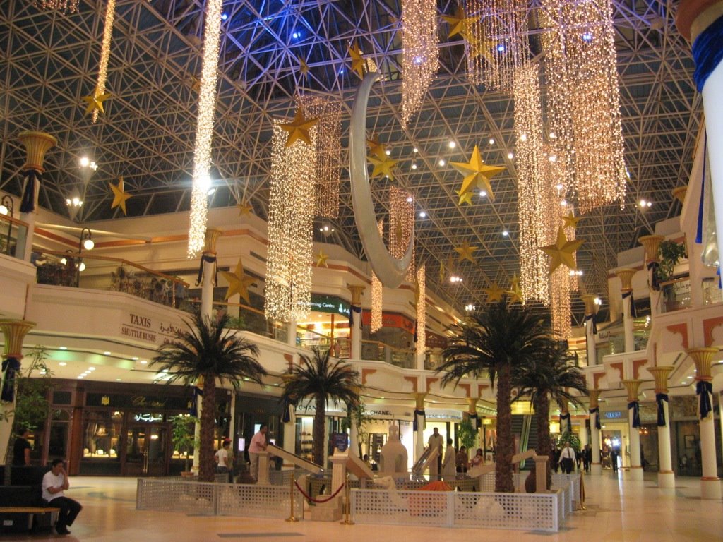 Shopping malls LED applications mostly use LED replacement lamps